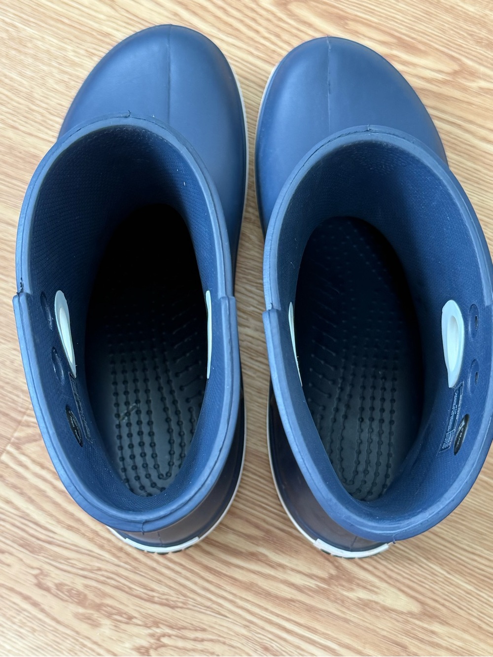 Crocs Women’s Navy & White Waterproof Rain Boots - Picture 4 of 7
